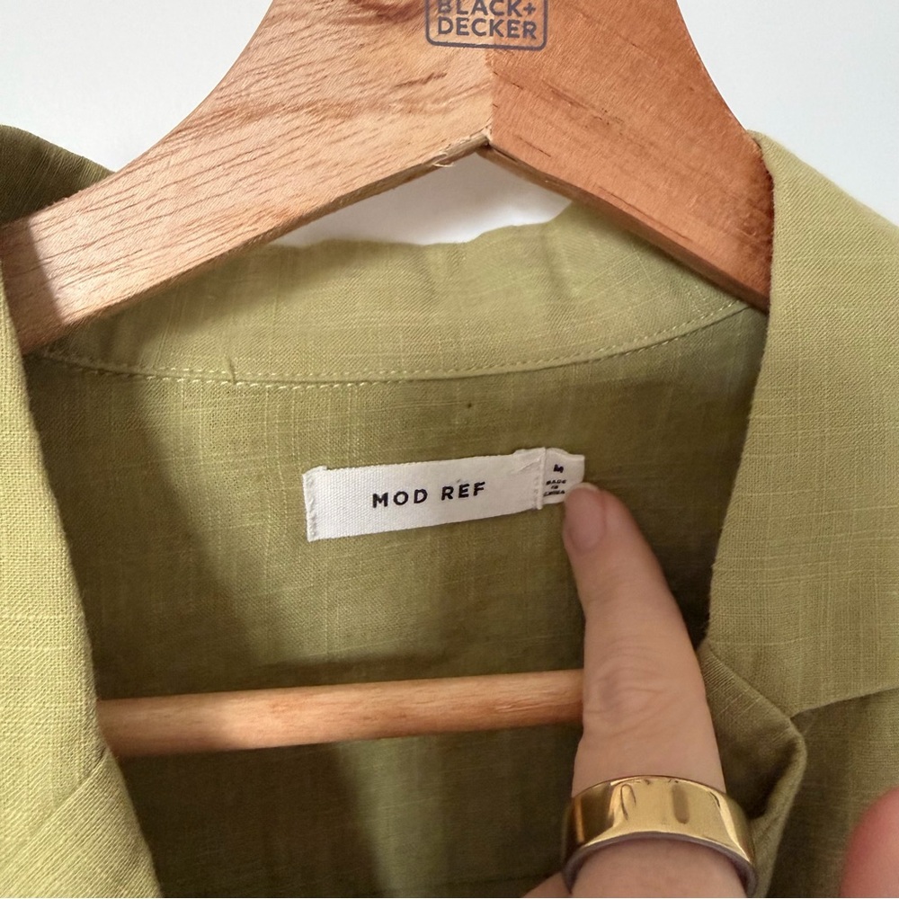 Mod Ref Green Cropped Button Down Shirt Medium Co… - image 4